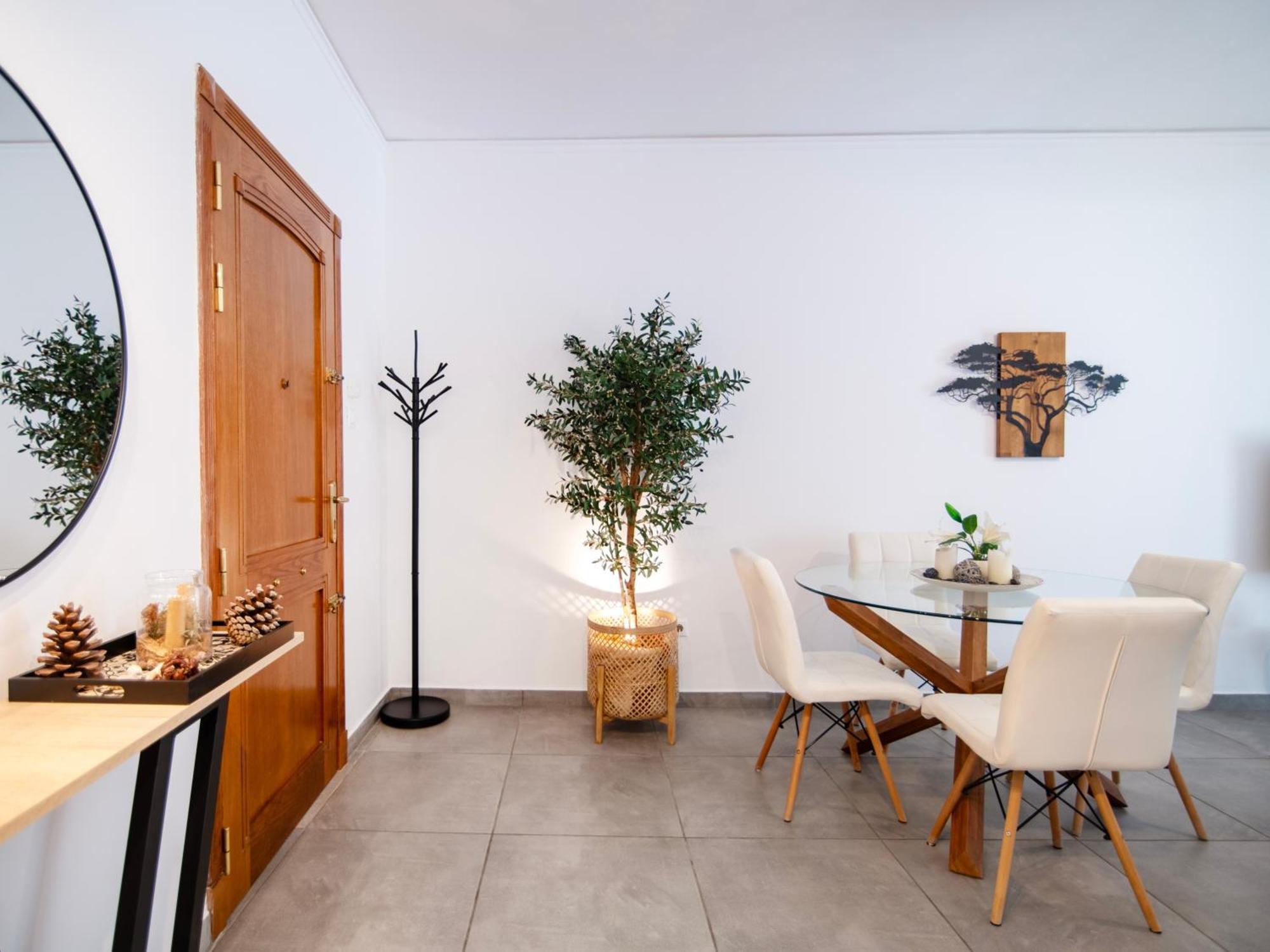 Michael'S Seaside Homely Apartment In Varkiza Exterior photo